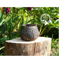 Teelichthalter mit kleinen Steinen