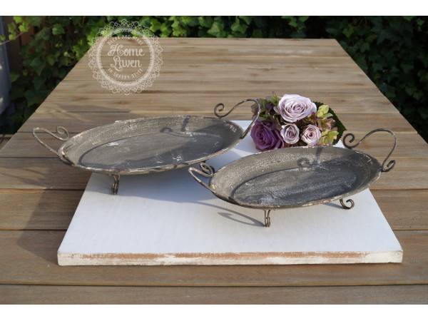 Schalen im nostalgischen French-Stil