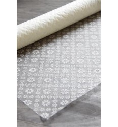 Organzastoff mit floralem Muster creme